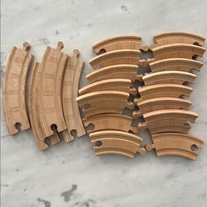 Thomas & Friends Wooden Railway Train Track Curved Pieces
